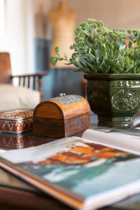 Sarah'S - A Townhouse Apartment In Georgian Holt โฮลท์ ภายนอก รูปภาพ